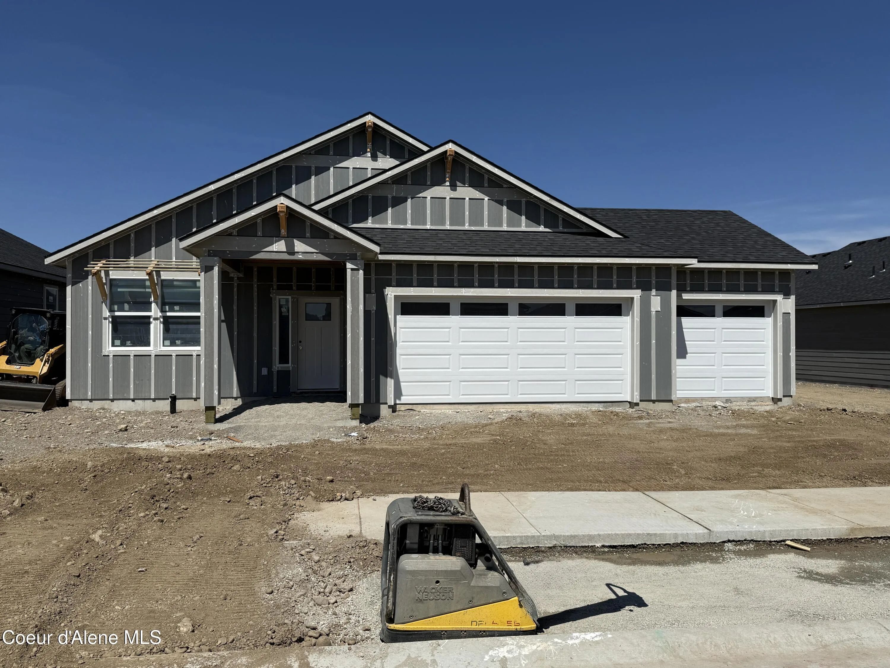 5303 E Aquila Ave (The Eagle)