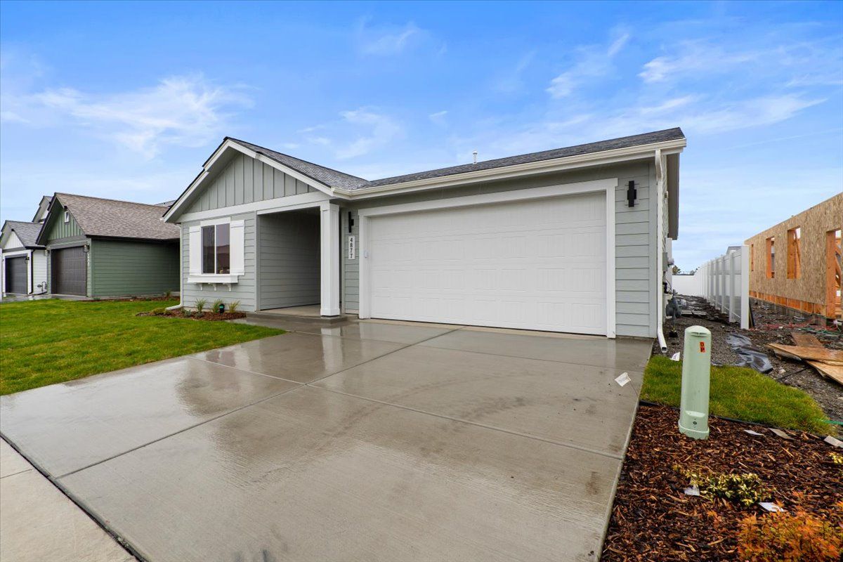 2-Car Garage