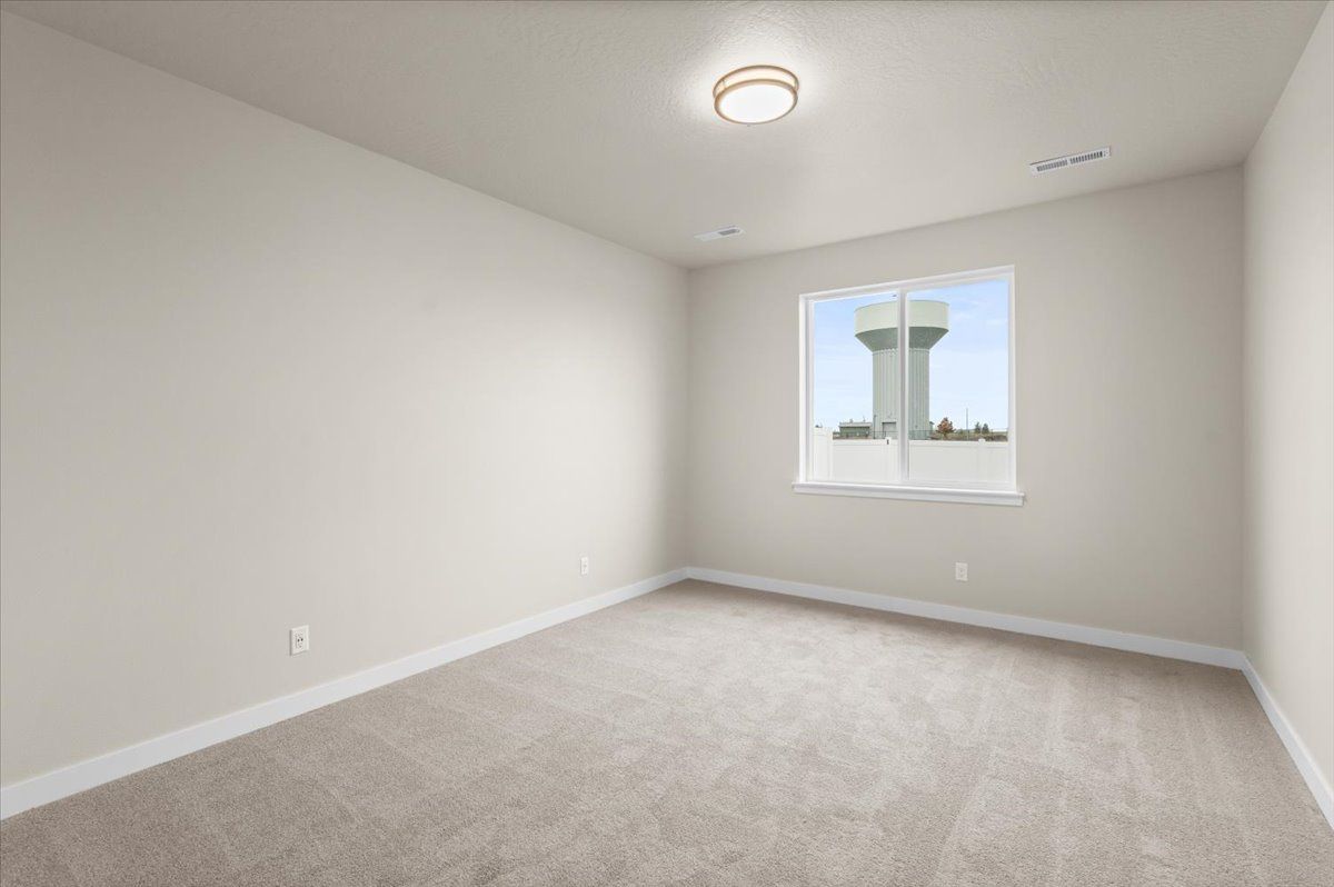 9' Ceilings