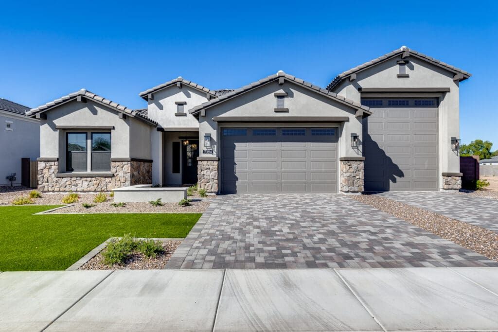 Acoma Estates por Lantana Homes en Phoenix-Mesa Arizona