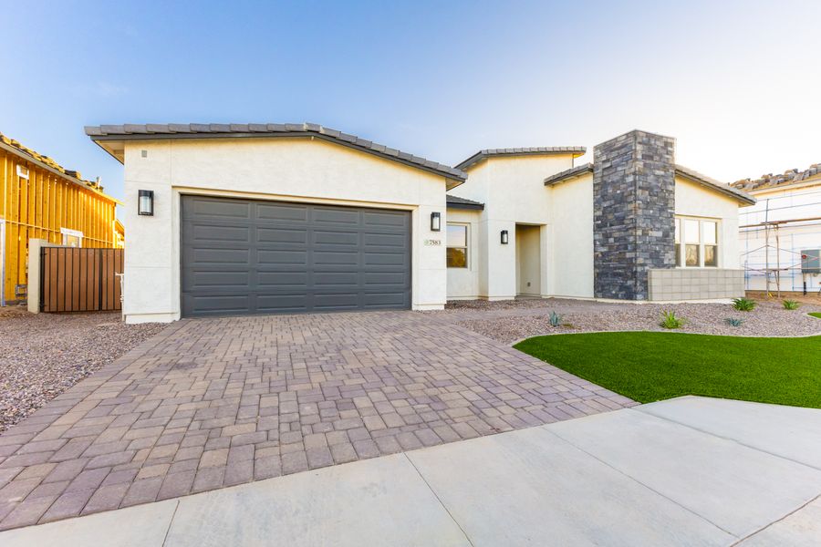 7583 W Gelding Dr (5526)
