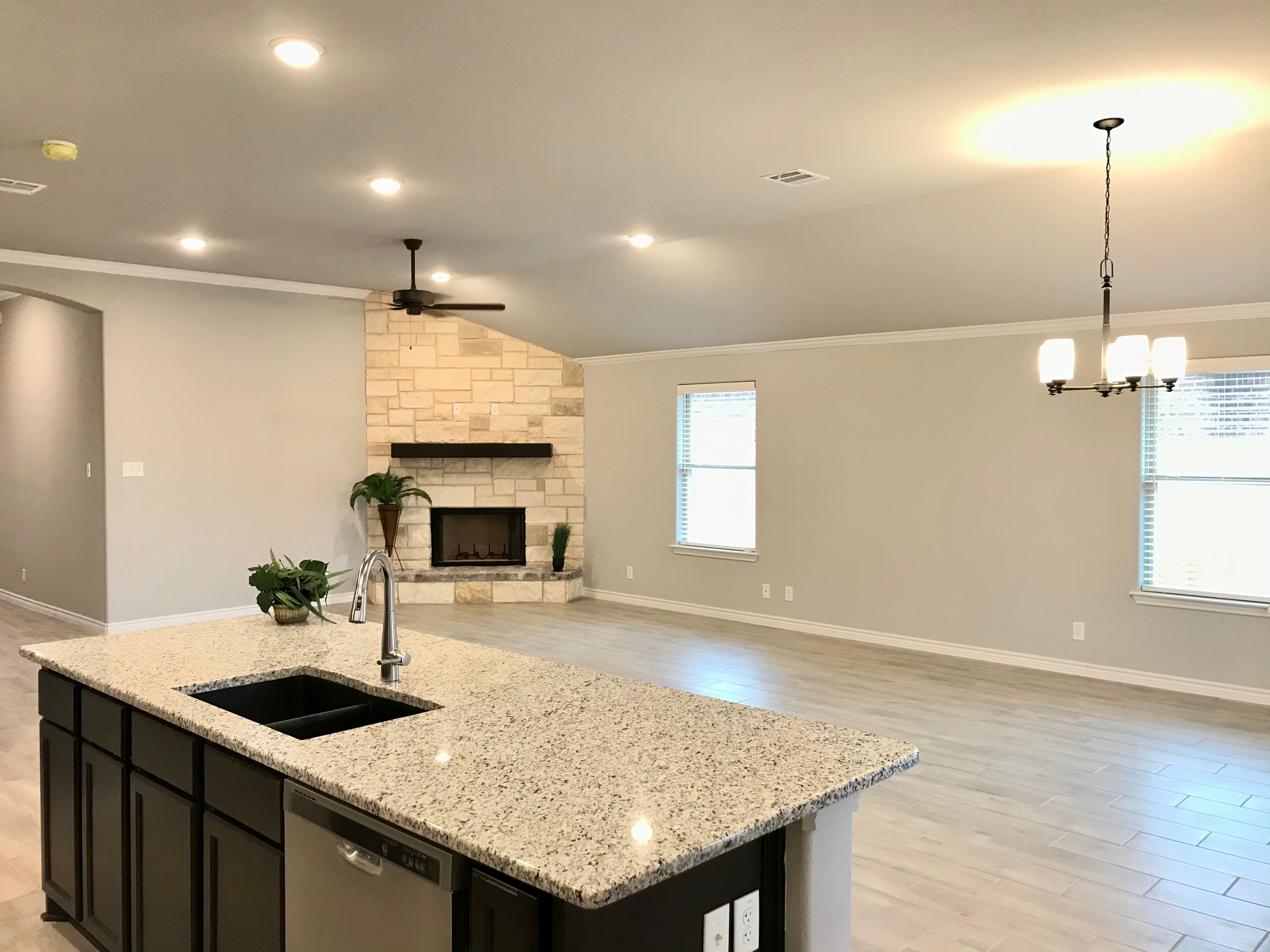 Images represent the floorplan.