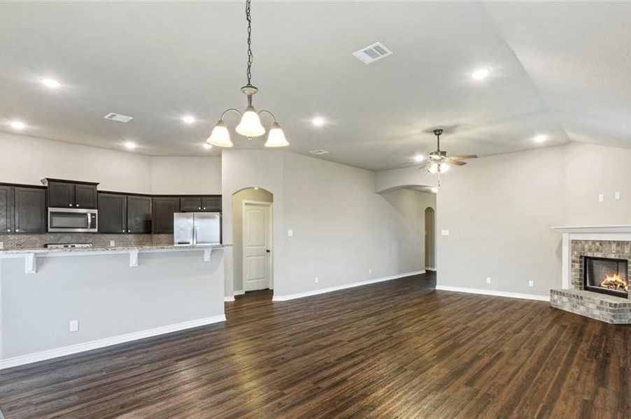 Images represent the floorplan.