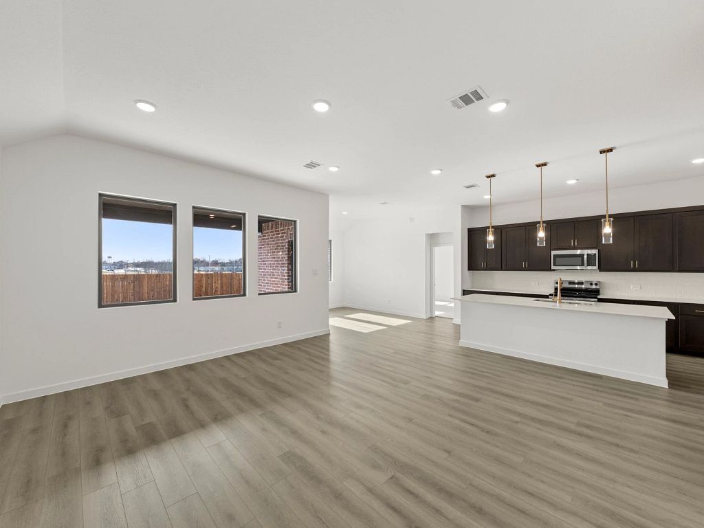 Meadow Park - Kendall Interior Image 9