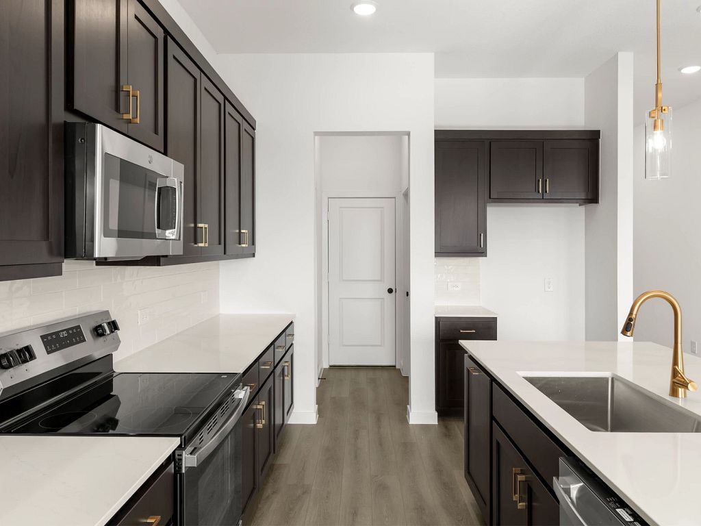 Meadow Park - Kendall Interior Image 15