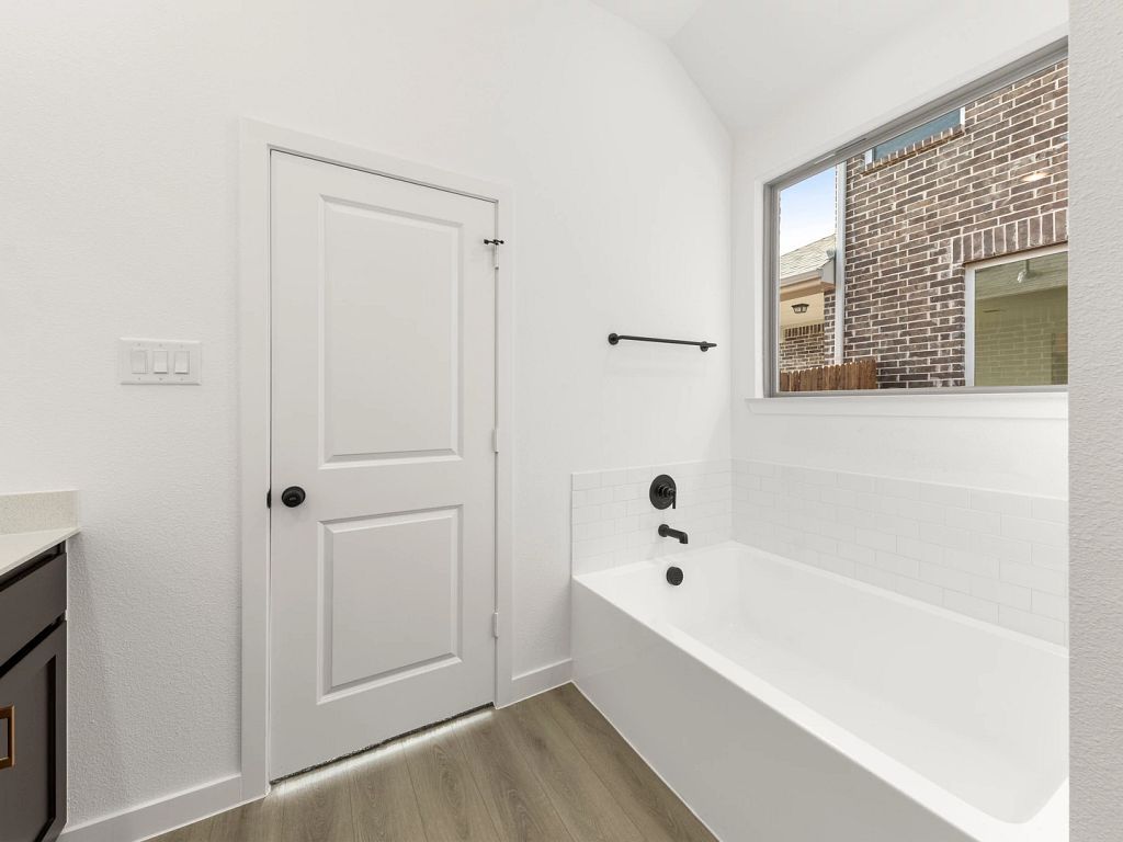 Meadow Park - Kendall Interior Image 24