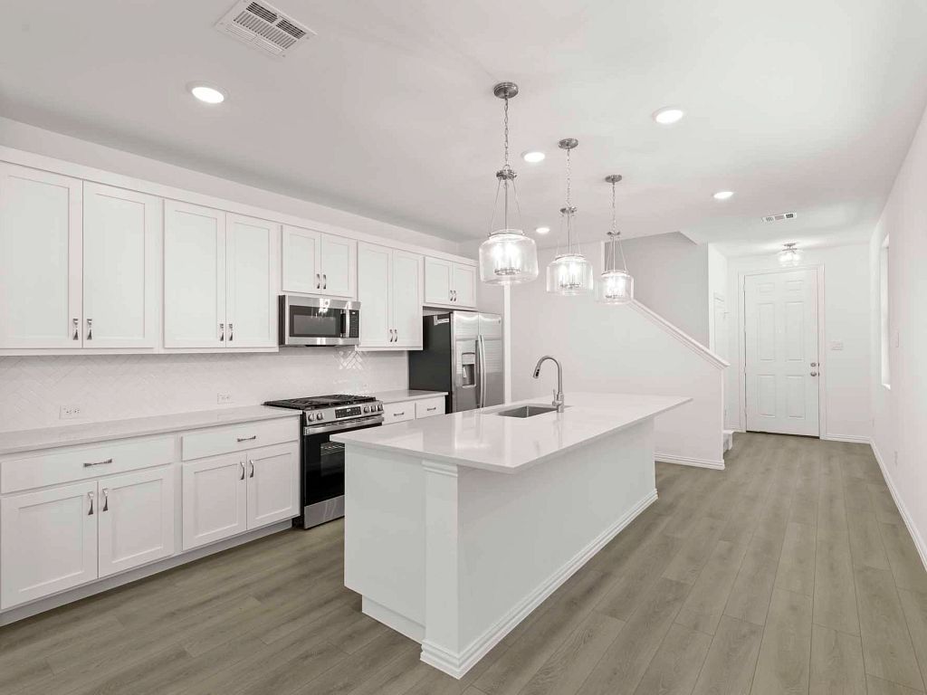 Century Farms - Blanton Interior Image 6