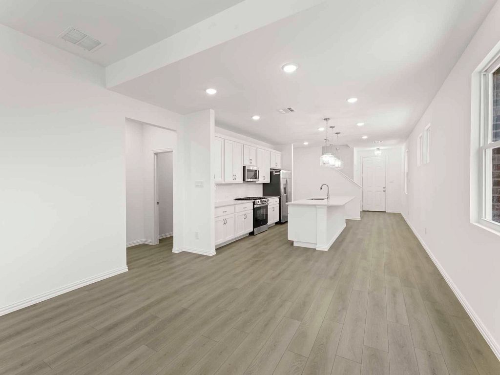 Century Farms - Blanton Interior Image 9