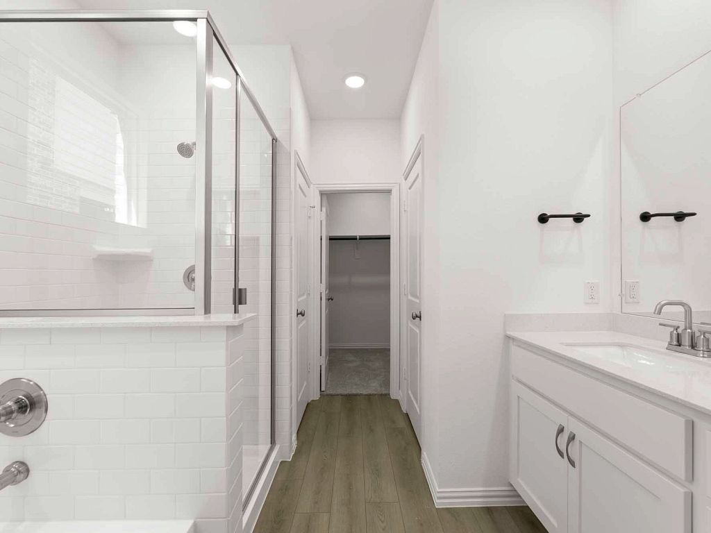 Century Farms - Blanton Interior Image 17