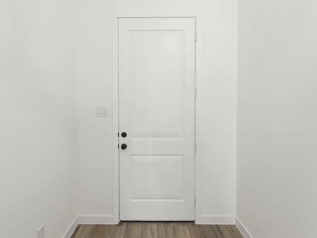 Meadow Park - Bridgeport Interior Image 2