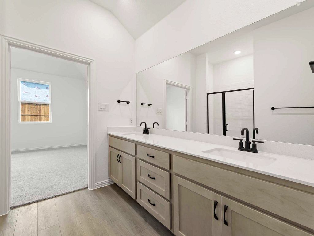 Creekview Fossil Ridge - Heath Interior Image 24