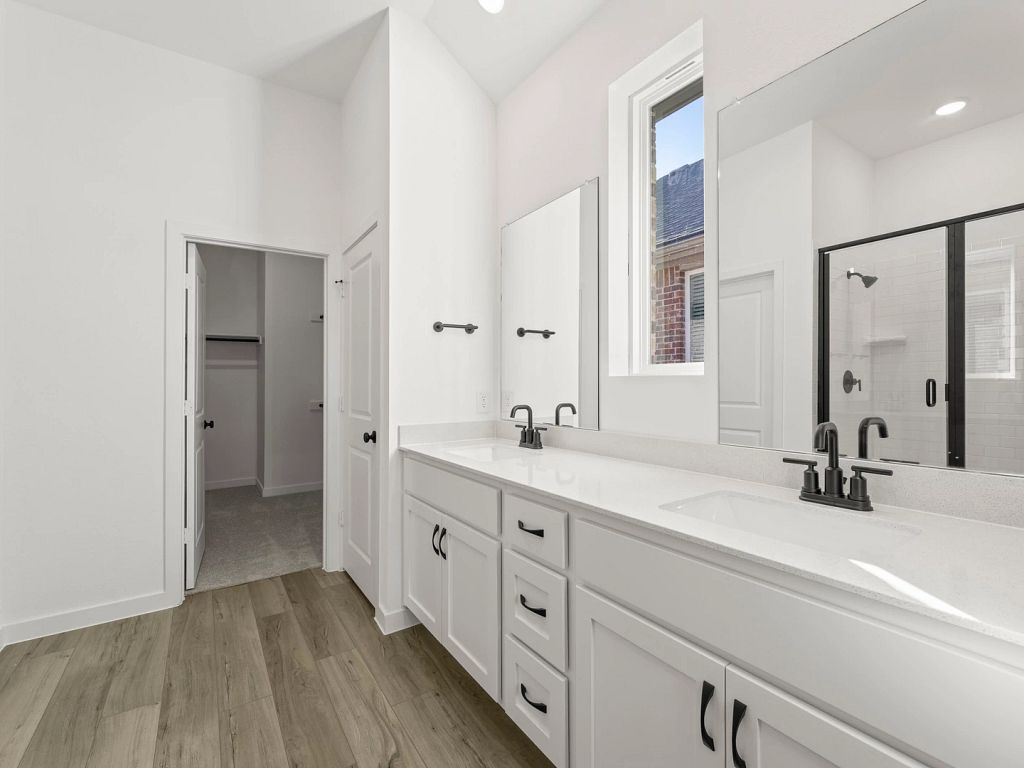 Meadow Park - Bridgeport Interior Image 24