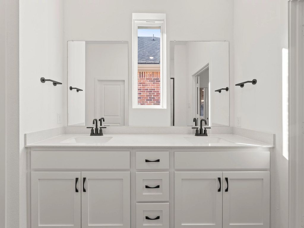 Meadow Park - Bridgeport Interior Image 26