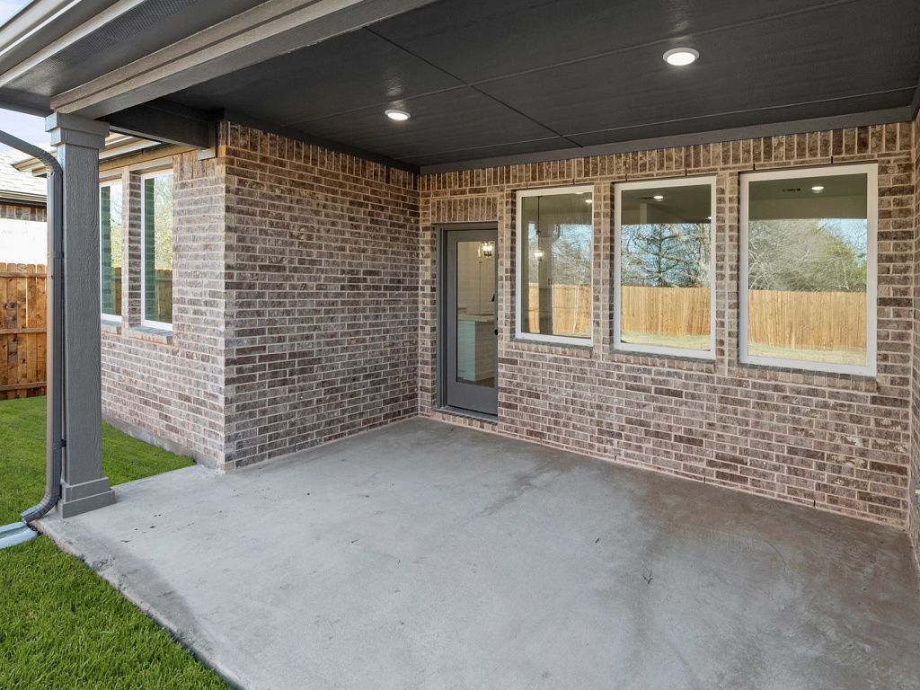 Meadow Park - Bridgeport Interior Image 29