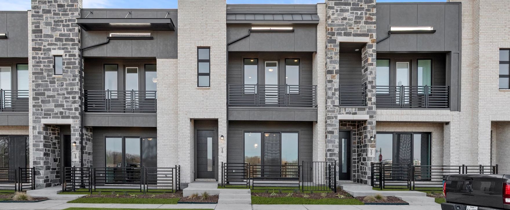 1189 Doris May Drive (Roberts)