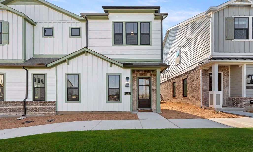 Wyatt - Collin Creek: Plano, Texas - Ashton Woods