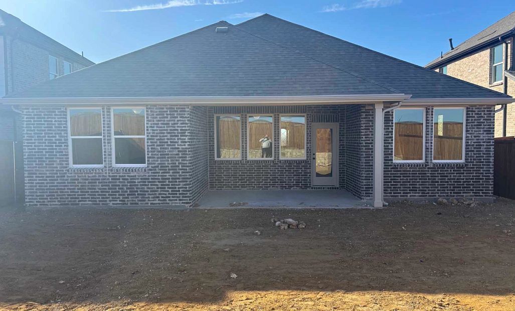 661 Tyronza Drive (Bridgeport)