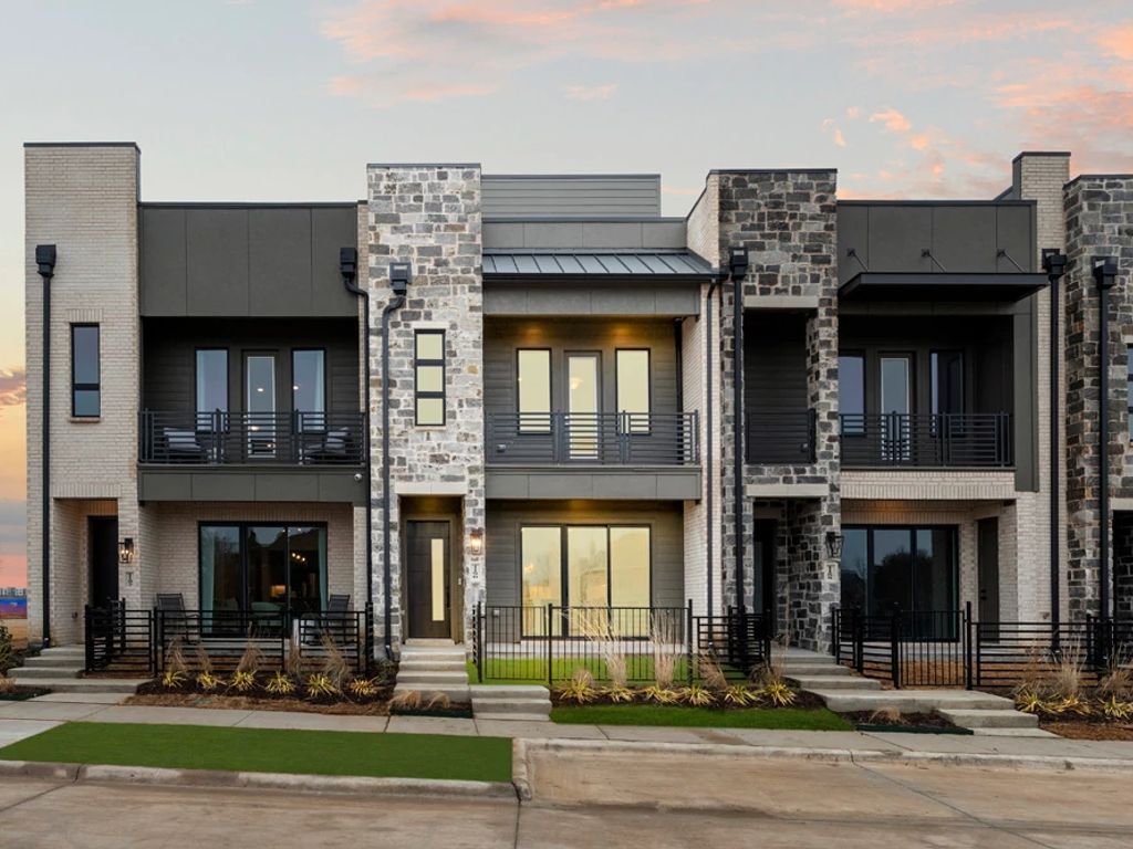 Roberts - The Farm: Allen, Texas - Ashton Woods