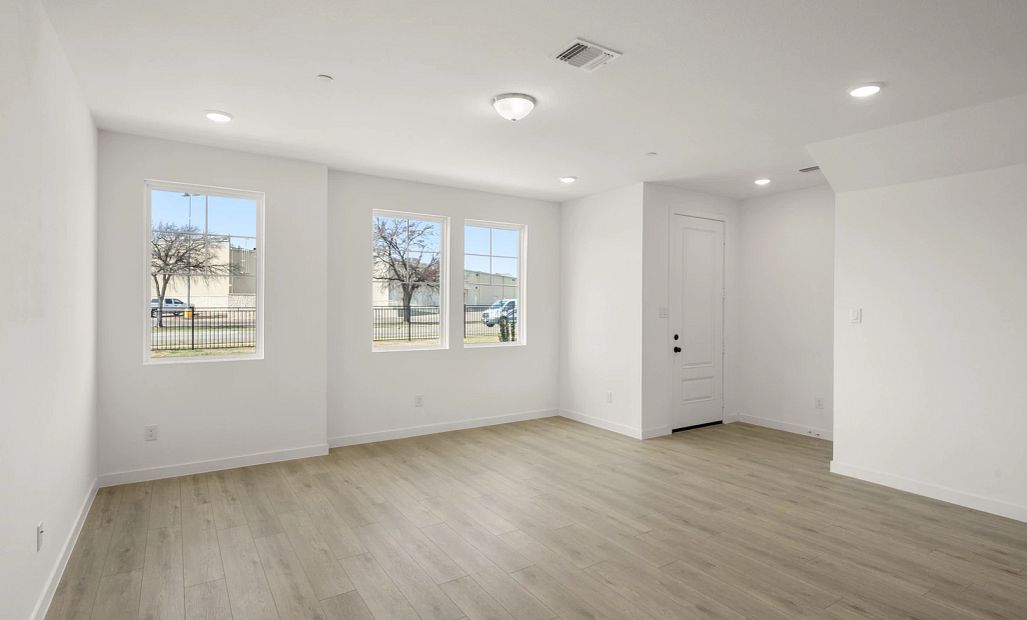 casa en The Pointe at Capp Smith Lake por Ashton Woods