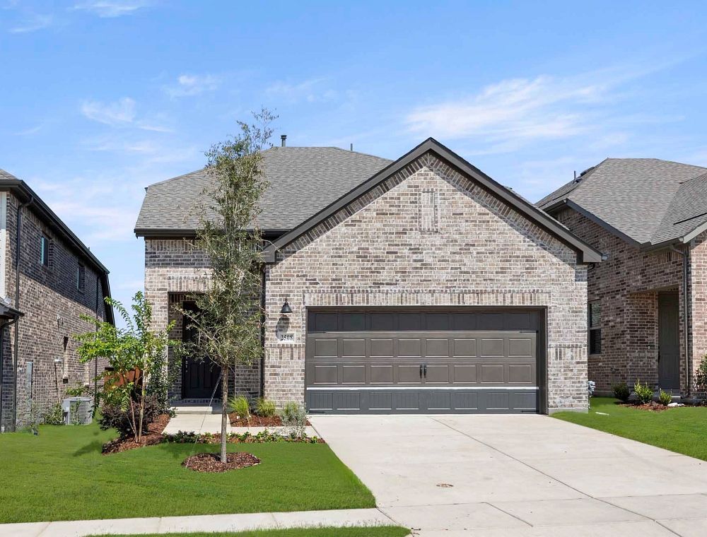 Creekview Fossil Ridge - Blanton Elevation Image 3