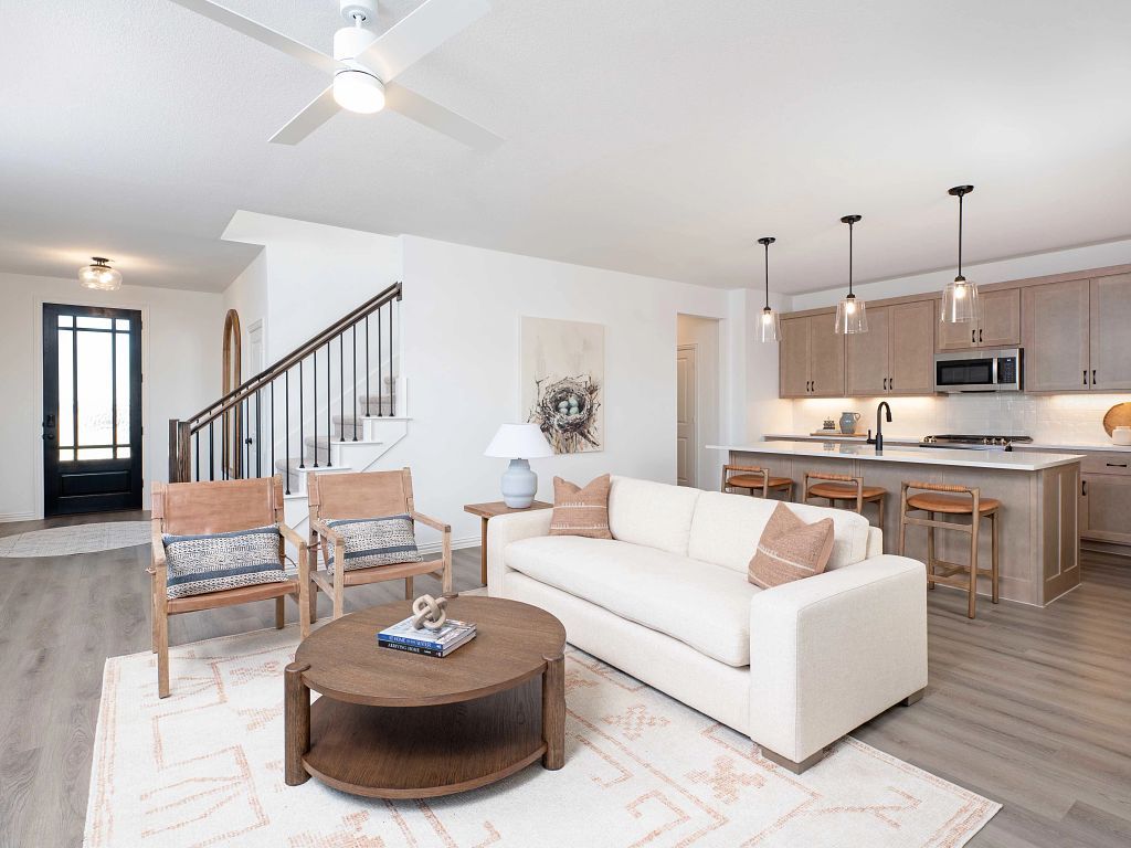 Creekview Fossil Ridge - McKellar Interior Image 3