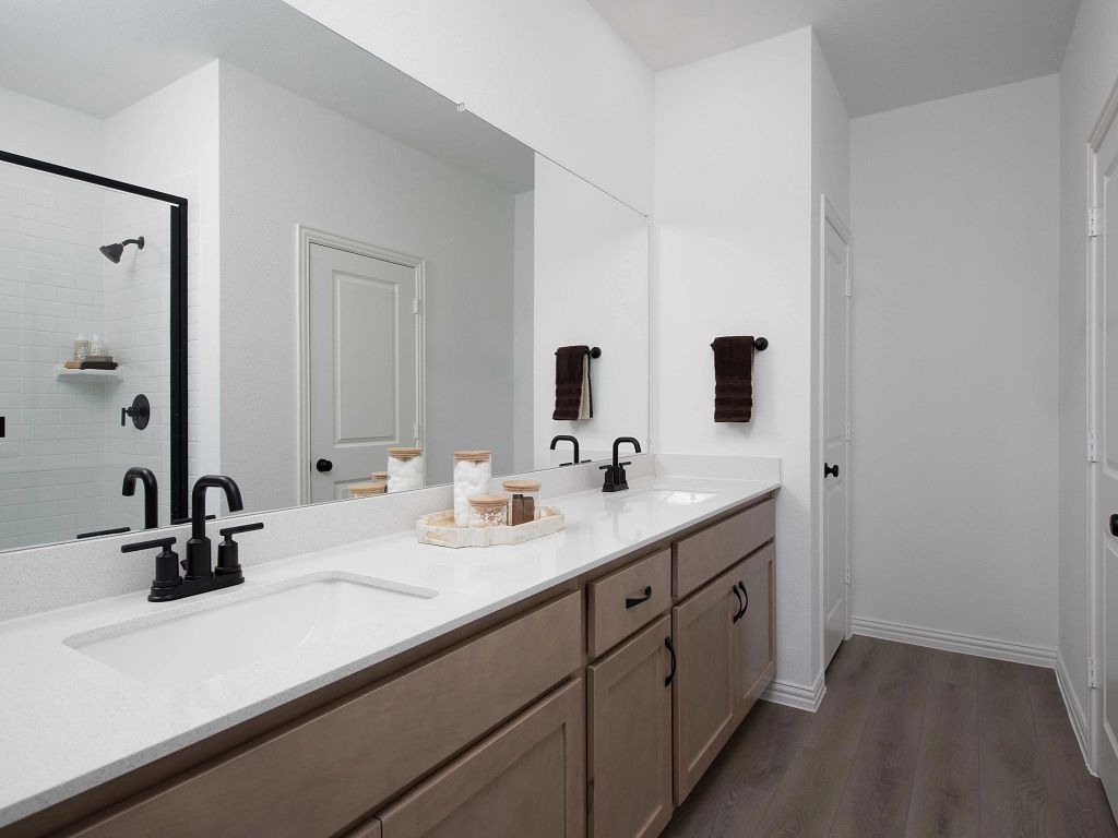 Creekview Fossil Ridge - McKellar Interior Image 8