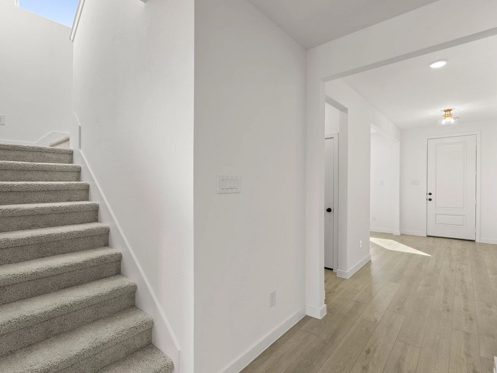 Meadow Park - Caldwell Interior Image 3