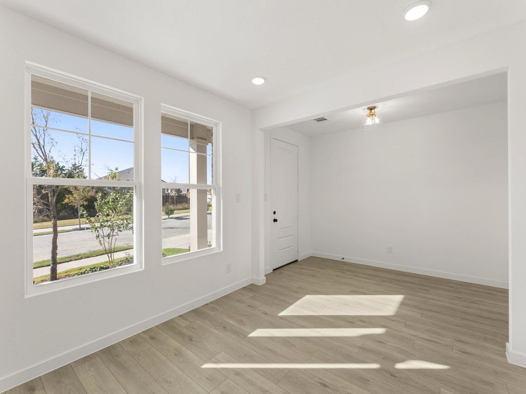 Meadow Park - Caldwell Interior Image 4