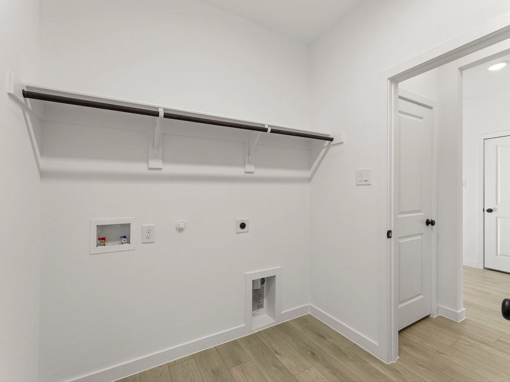 Meadow Park - Caldwell Interior Image 5