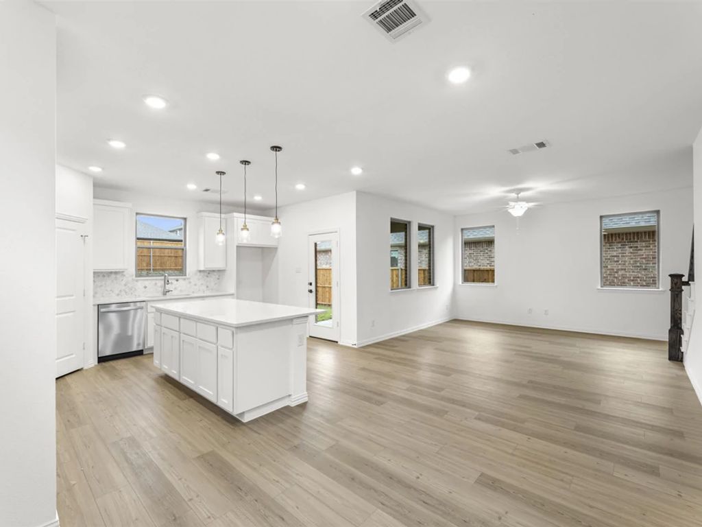 Creekview Fossil Ridge - Kaufman Interior Image 11