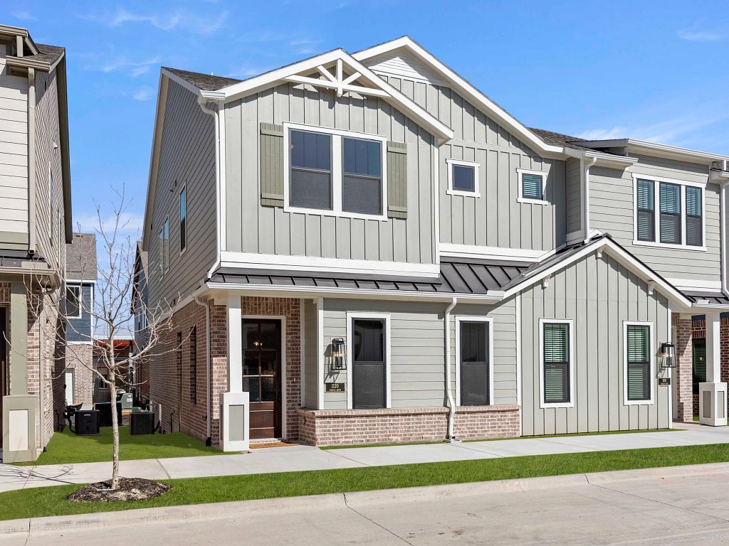 Collin Creek - Wyatt Interior Image 3