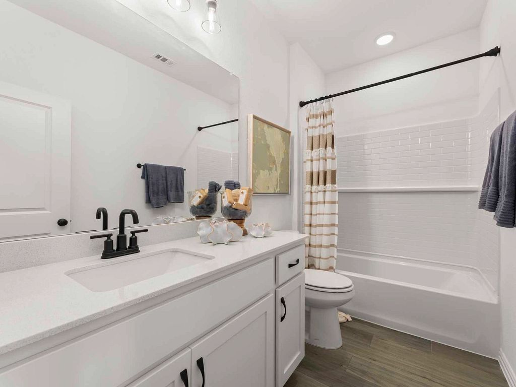 Parkside - Berkeley Interior Image 13