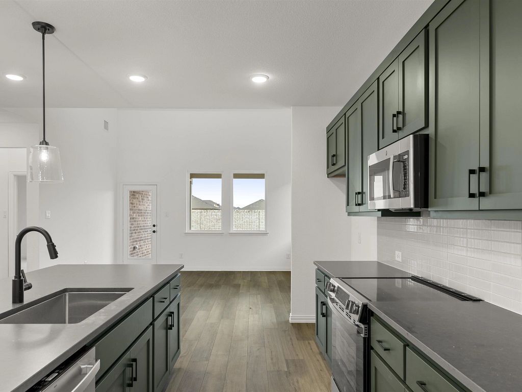 Century Farms - Cates Interior Image 8