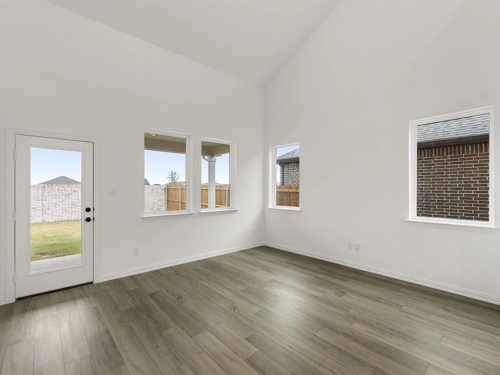Century Farms - Cates Interior Image 11