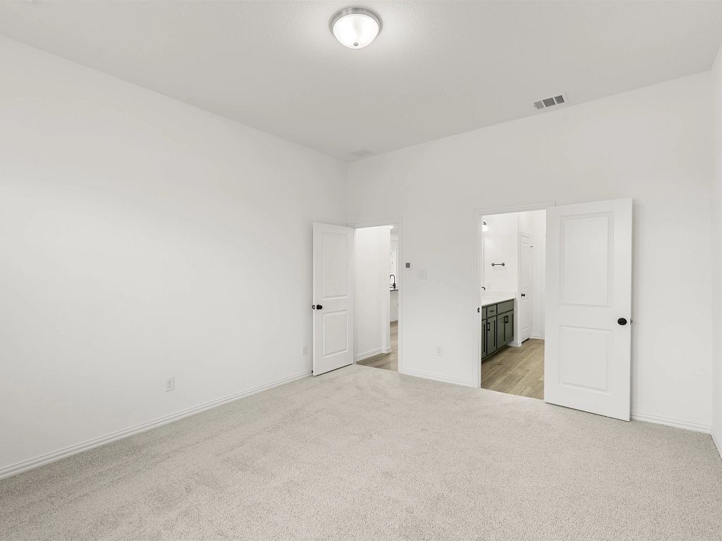 Century Farms - Cates Interior Image 13