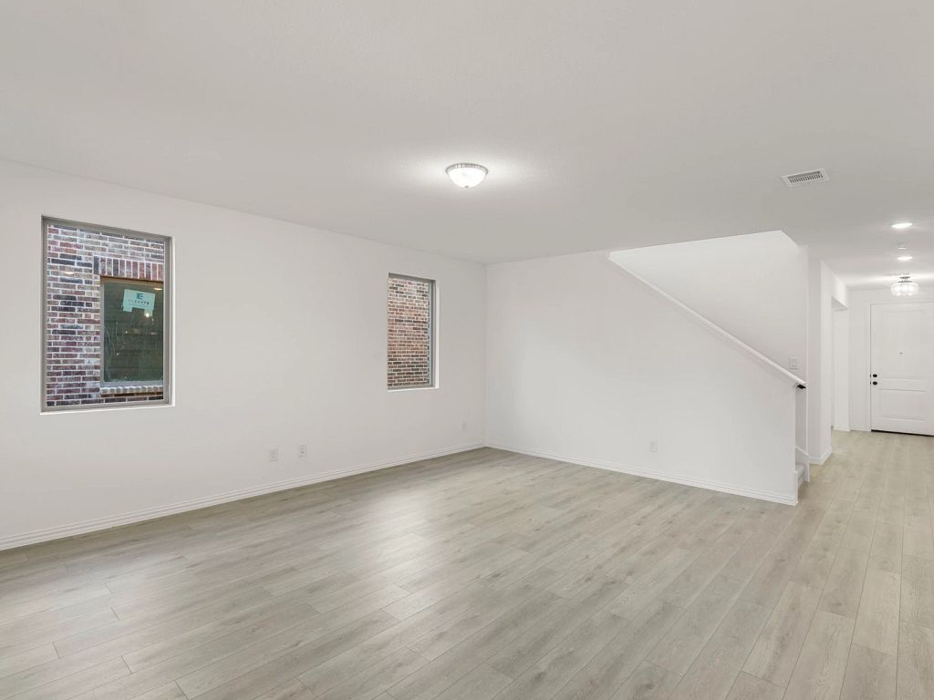 Meadow Park - Dakota Interior Image 13