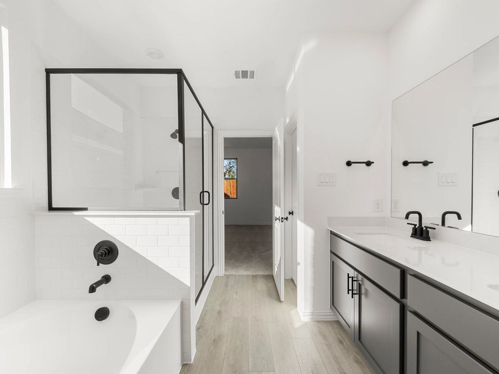 Meadow Park - Dakota Interior Image 17