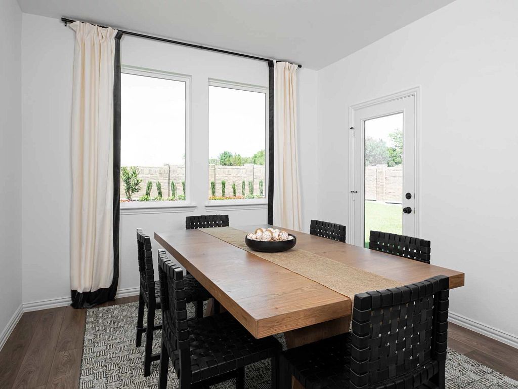 Meadow Park - Grayson Interior Image 5