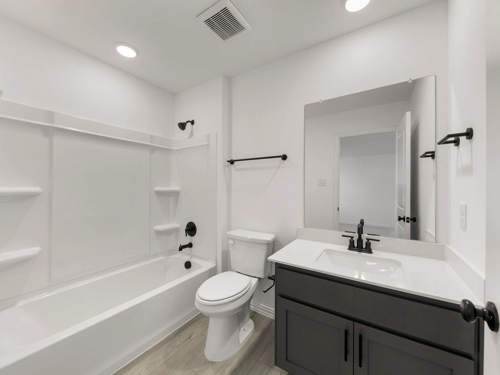 Meadow Park - Dakota Interior Image 26