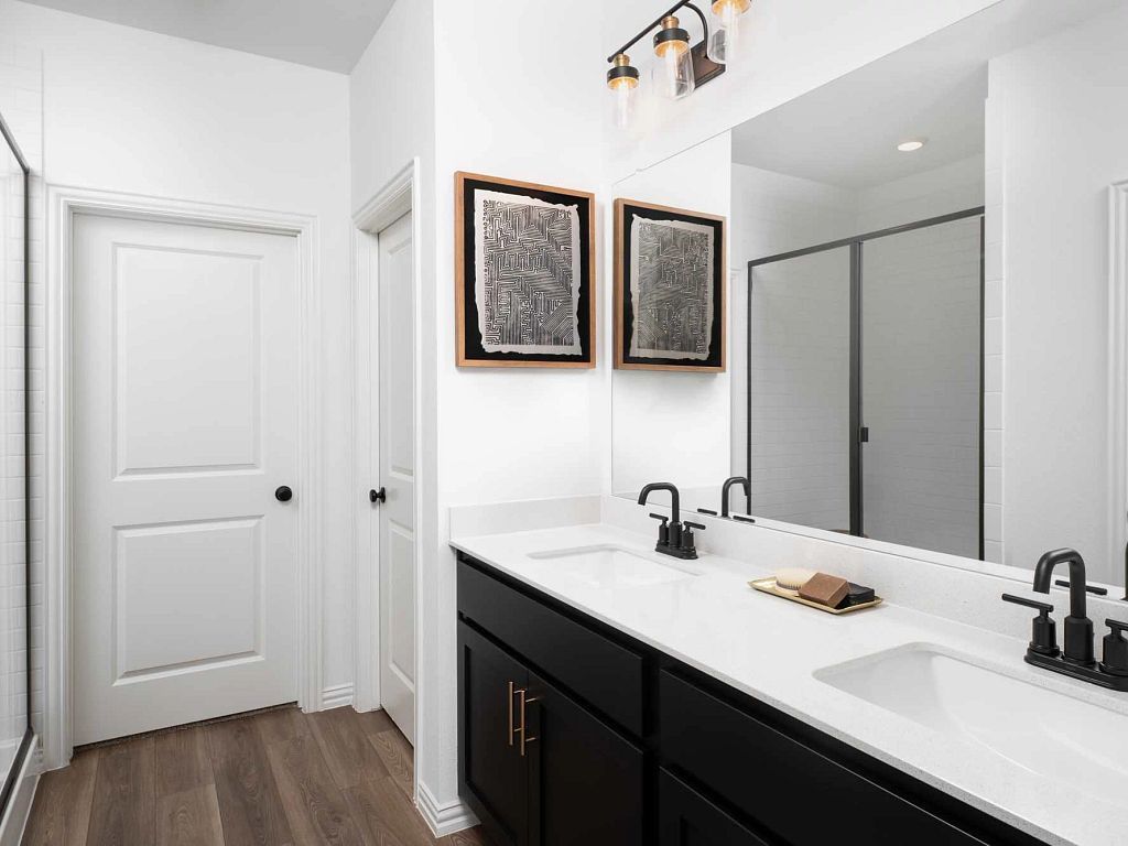 Meadow Park - Grayson Interior Image 10