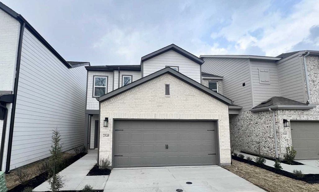 Sierra - Sereno Oaks at Buckner Terrace: Dallas, Texas - Ashton Woods