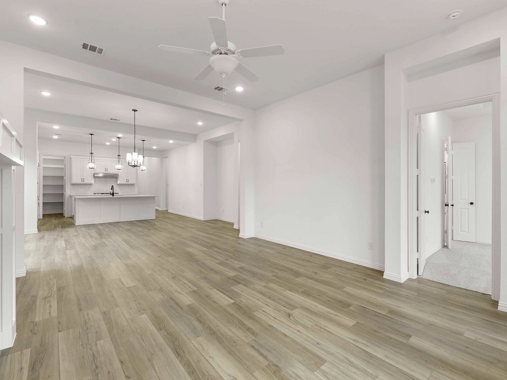 Furst Ranch - Hawkins Interior Image 14