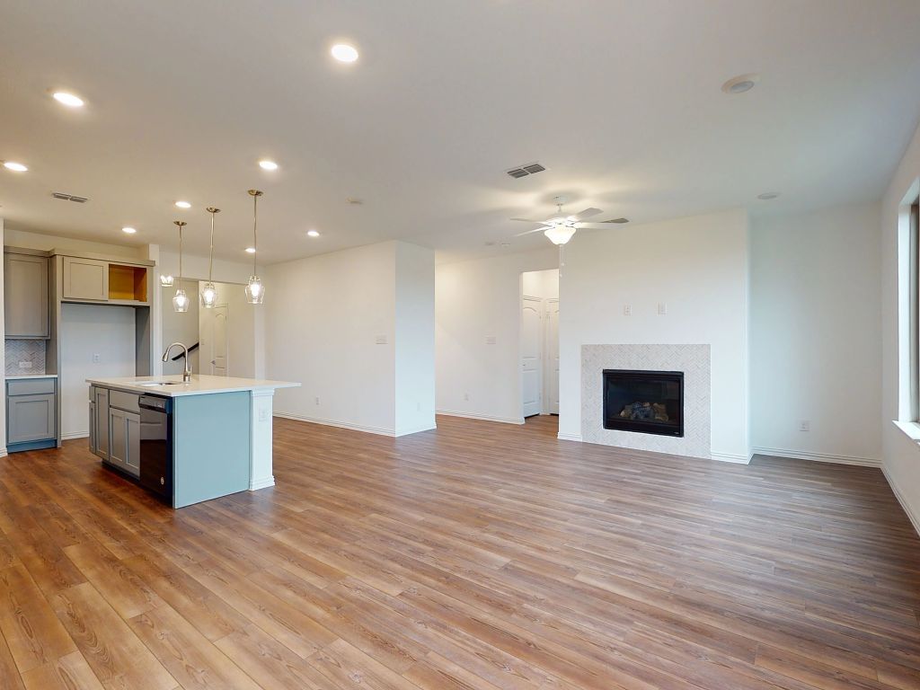 Brookshire at Legacy Hills - Sterling Interior Image 5