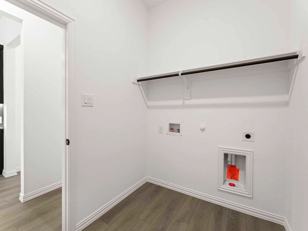 Meadow Park - Meridian Interior Image 6