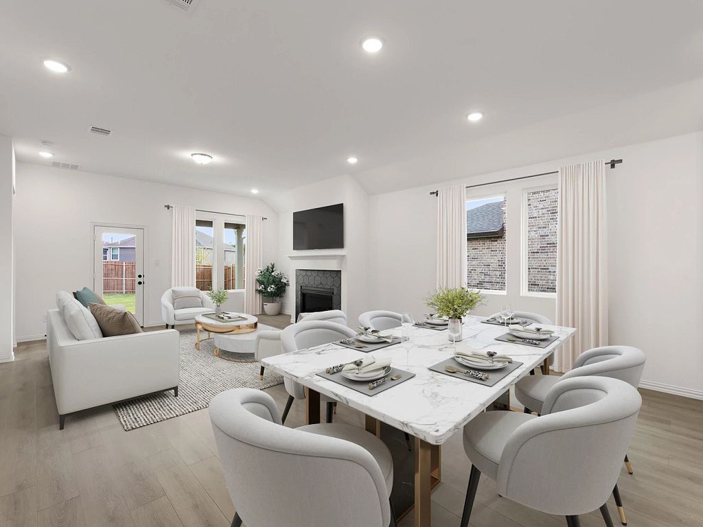 Meadow Park - Meridian Interior Image 12