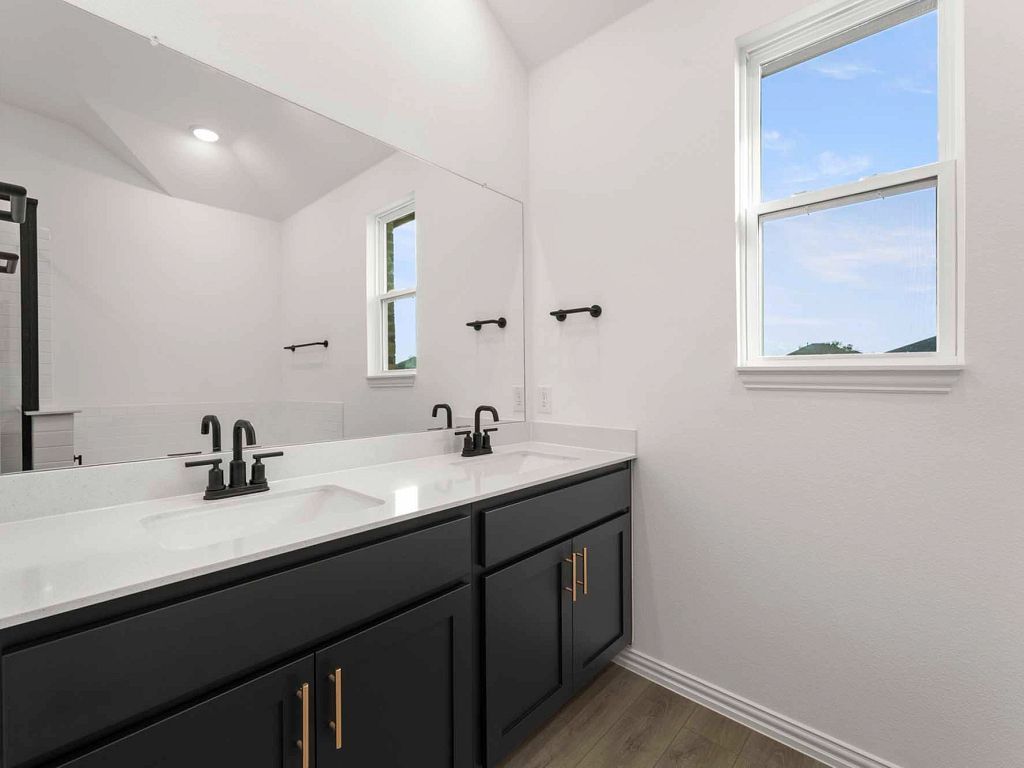 Meadow Park - Meridian Interior Image 20