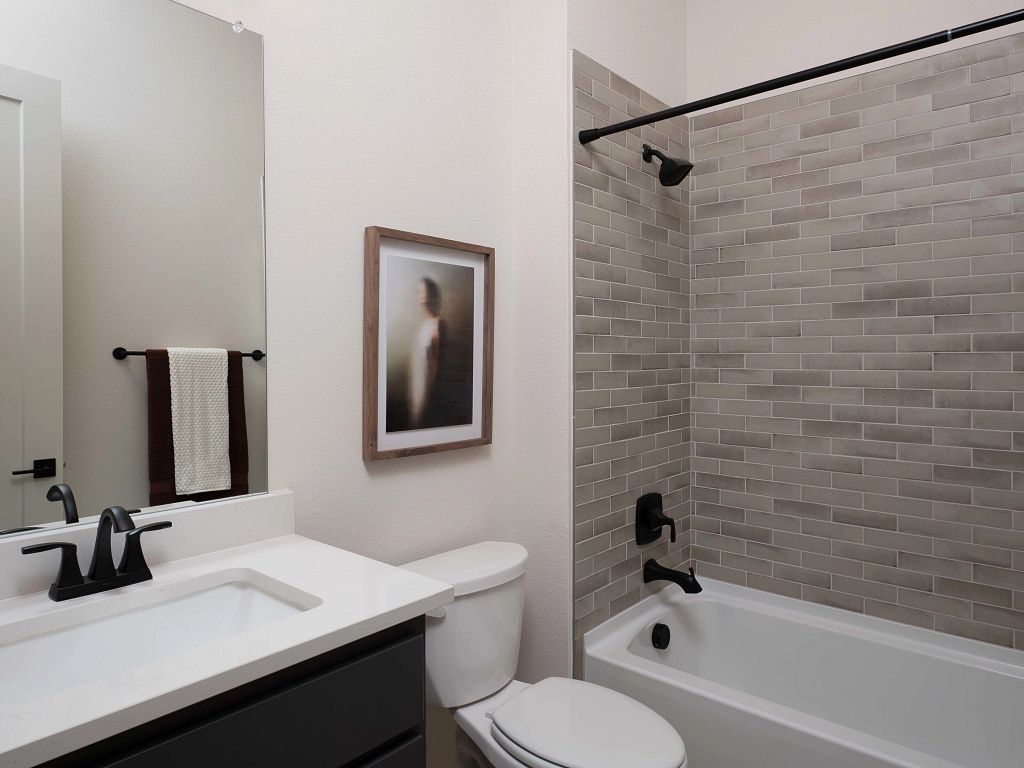 Aster Park - Avery Interior Image 16