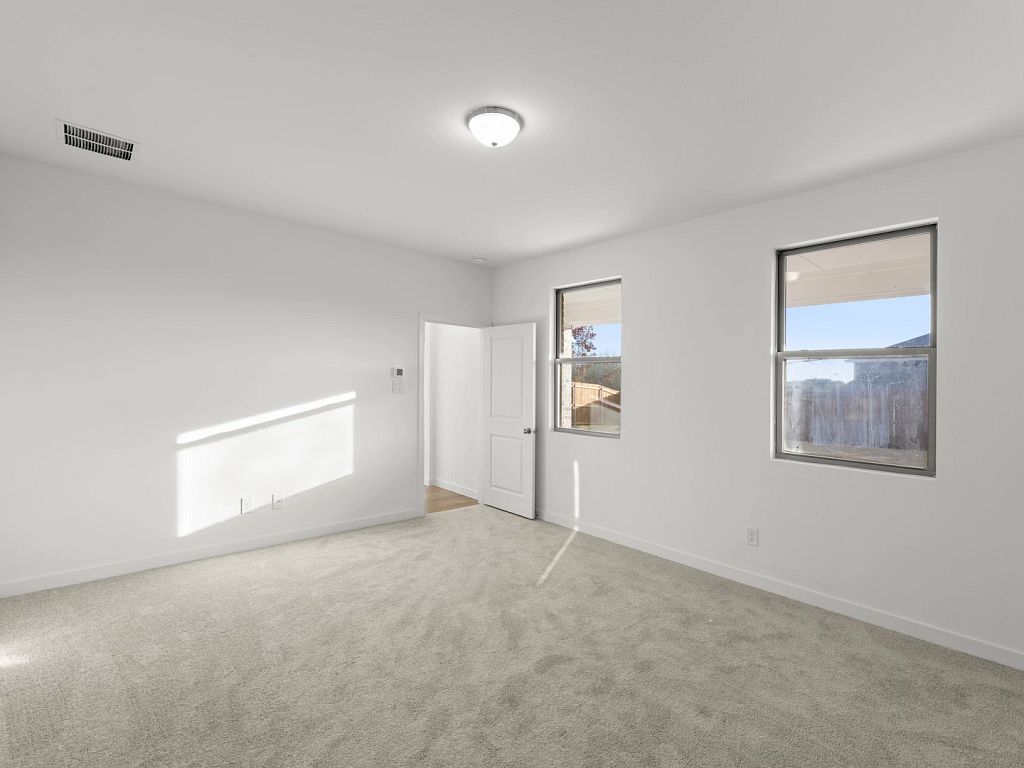 Meadow Park - Carson Interior Image 16