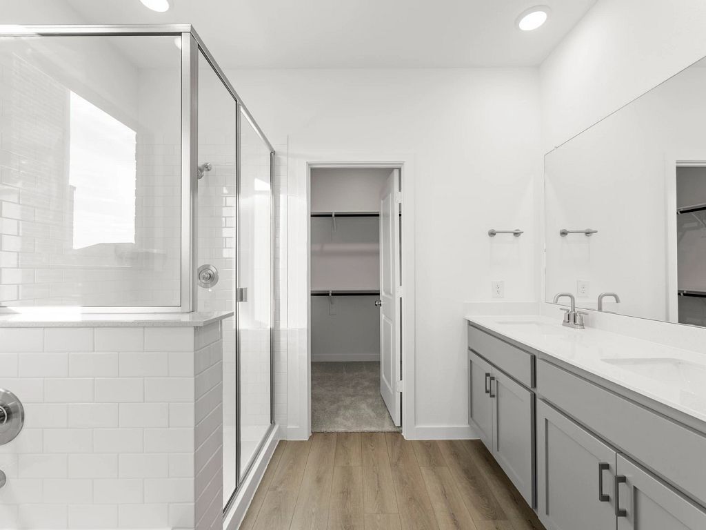 Meadow Park - Carson Interior Image 17