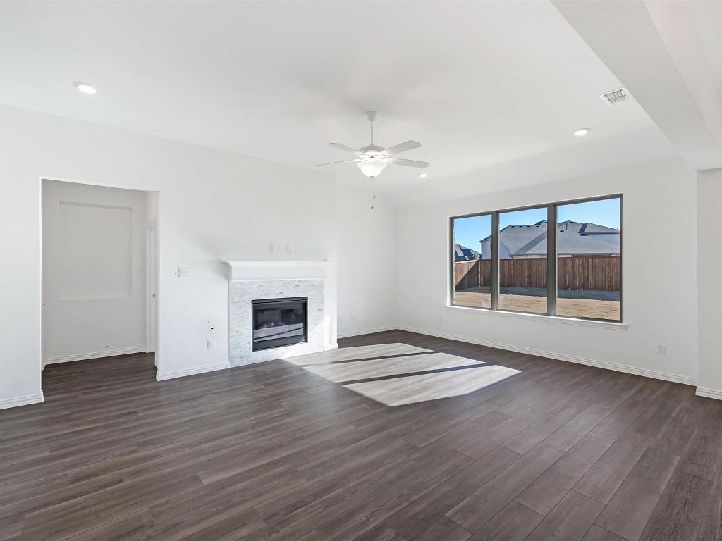 Brookshire at Legacy Hills - Tyler Interior Image 6